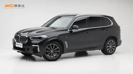 二手寶馬X5 改款xDrive30Li 尊享型M運(yùn)動(dòng)套裝
