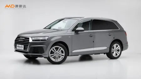 二手奧迪Q7  40 TFSI S line運動型