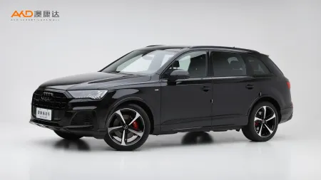 二手奥迪Q7 55 TFSI quattro S line 冰雪运动型