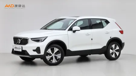 二手沃尔沃XC40 B3 智远豪华版