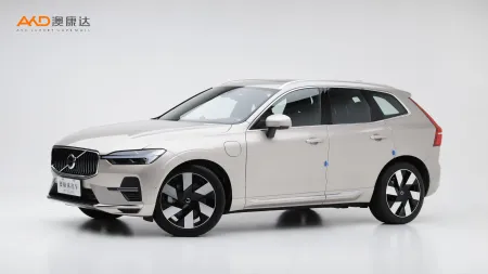 二手沃尔沃XC60 T8 插电混动 长续航四驱智雅豪华版