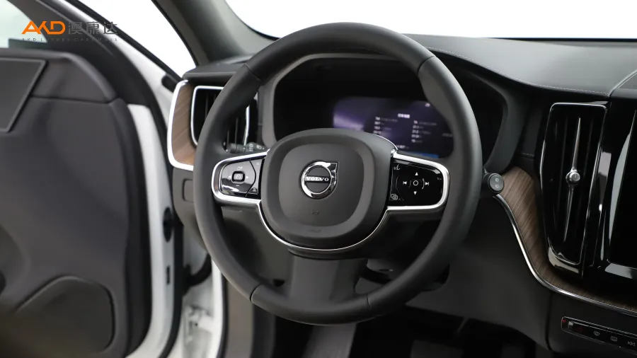 二手沃尔沃XC60 T8 插电混动 长续航四驱智远豪华版图片3439632