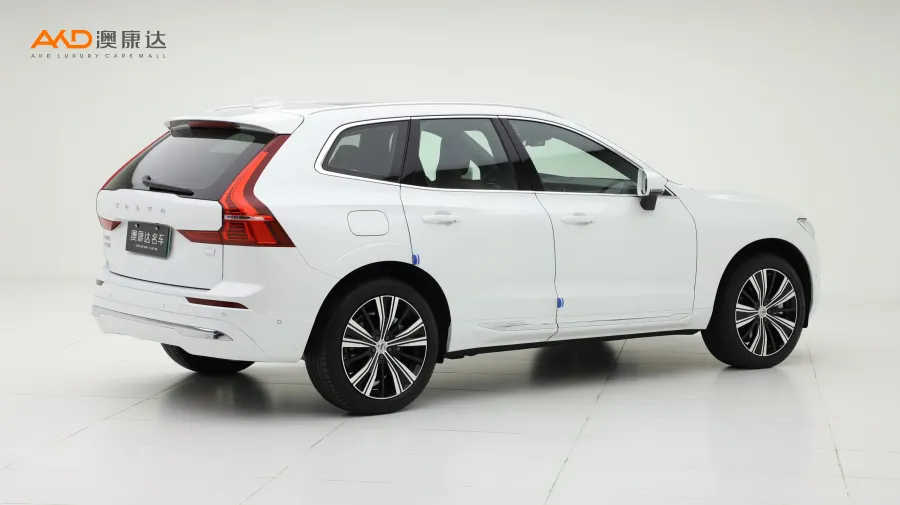 二手沃爾沃XC60 T8 插電混動(dòng) 長(zhǎng)續(xù)航四驅(qū)智遠(yuǎn)豪華版圖片3635615