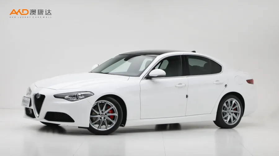 二手阿爾法羅密歐 Giulia 2.0T 280HP 豪華版圖片