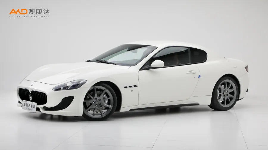 二手GranTurismo 4.7L Sport Automatic圖片