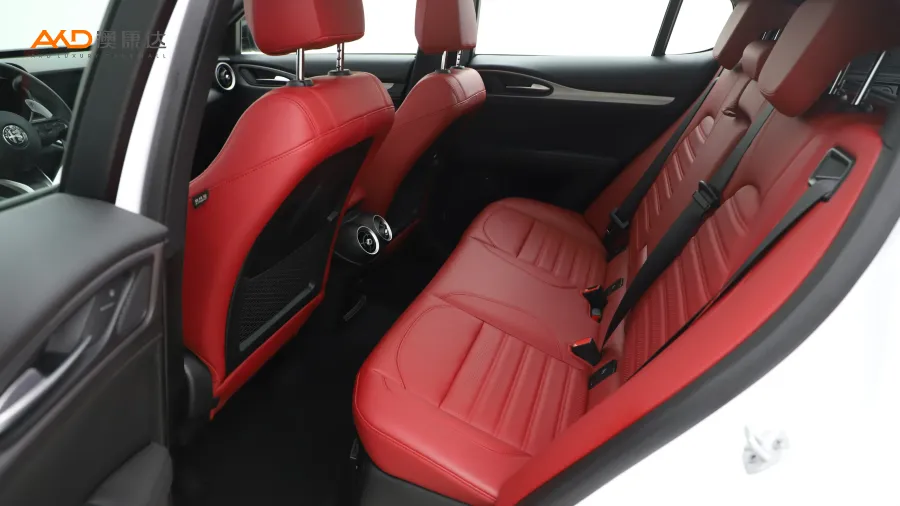 二手阿爾法.羅密歐 Stelvio 280HP Veloce賽道版圖片3755038