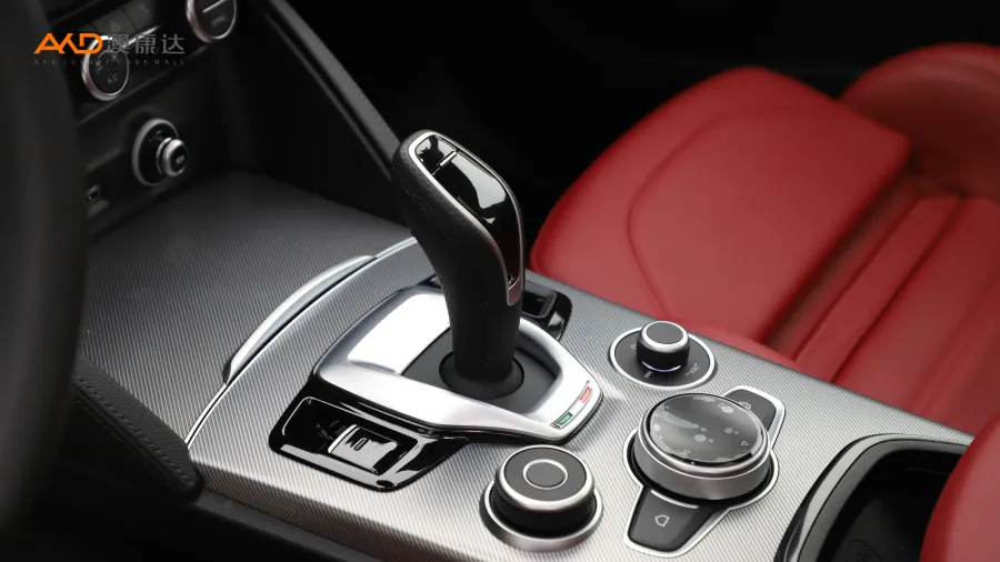 二手阿爾法.羅密歐 Stelvio 280HP Veloce賽道版圖片3755036