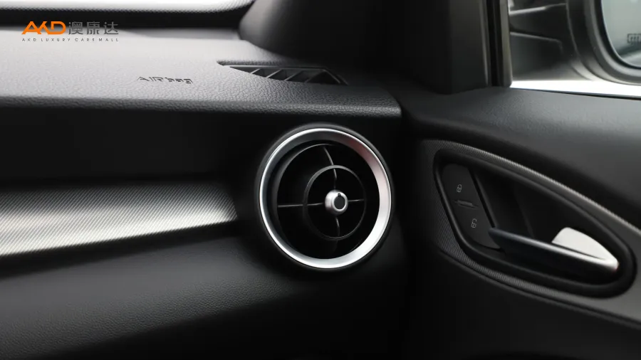 二手阿爾法.羅密歐 Stelvio 280HP Veloce賽道版圖片3755043