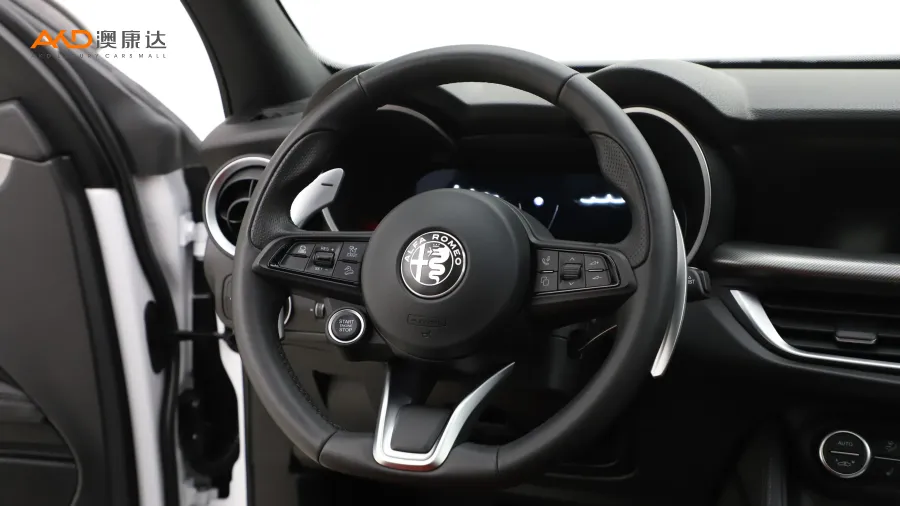二手阿爾法.羅密歐 Stelvio 280HP Veloce賽道版圖片3755041