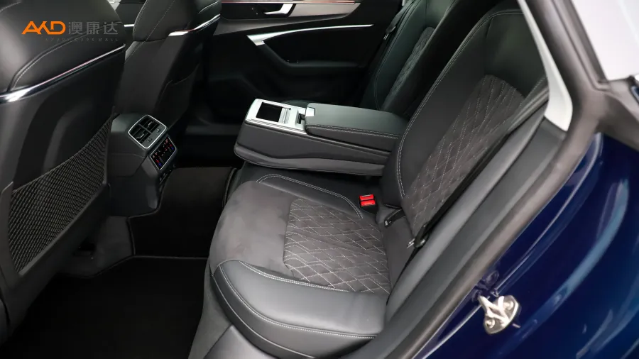 二手奧迪A7L 45TFSI quattro S-line見遠(yuǎn)型流晶套裝圖片3778949