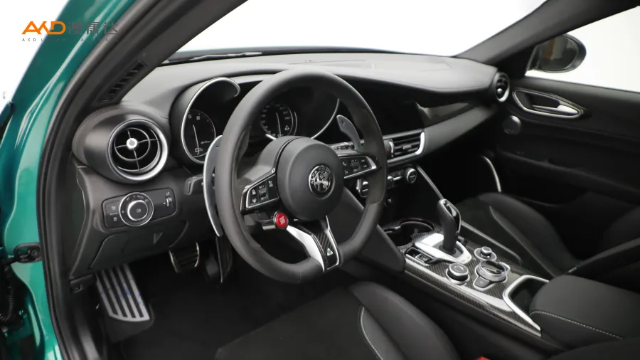 二手阿爾法羅密歐 Giulia V6 2.9T 520HP 四葉草版圖片3779410
