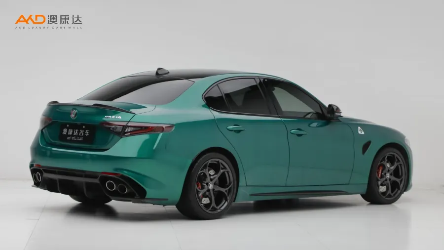 二手阿爾法羅密歐 Giulia V6 2.9T 520HP 四葉草版圖片3779404