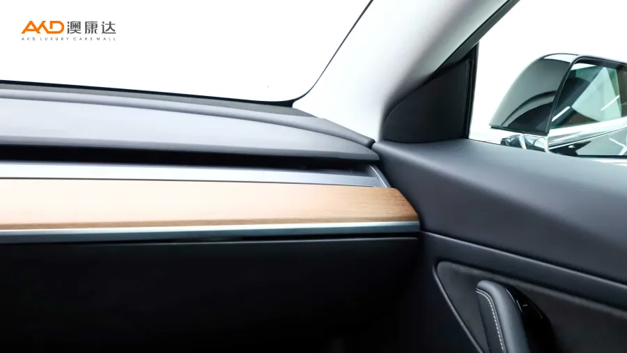 二手特斯拉Model 3 标准续航后轮驱动升级版图片3783792