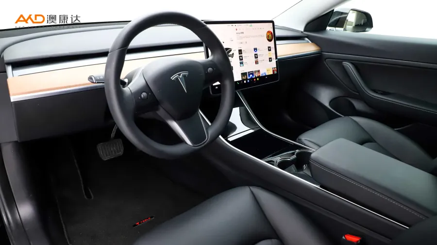 二手特斯拉Model 3 标准续航后轮驱动升级版图片3783782