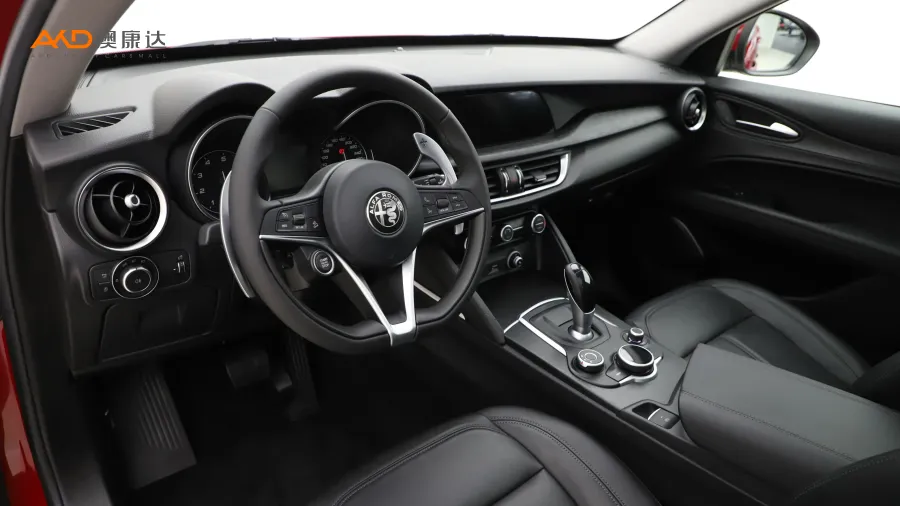 二手阿尔法·罗密欧Stelvio  2.0T 280HP豪华版图片3795983