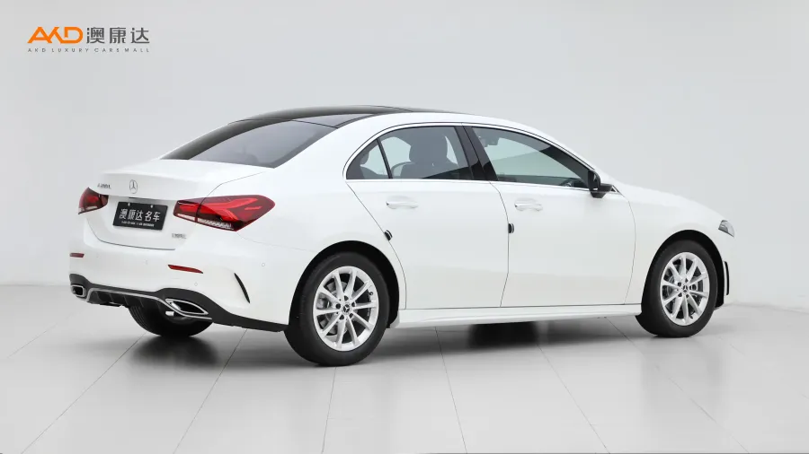二手奔馳A200L 運(yùn)動(dòng)轎車動(dòng)感型圖片3848461