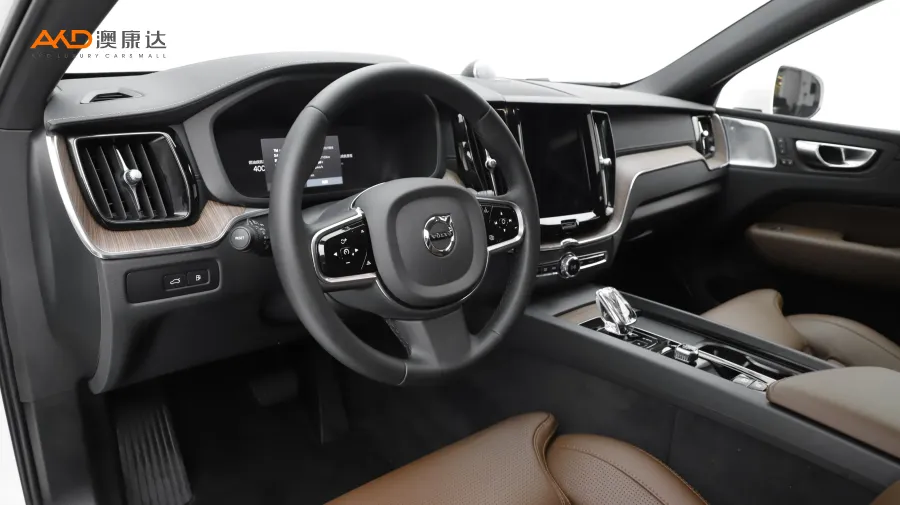 二手沃爾沃XC60 T8 插電混動(dòng) 長(zhǎng)續(xù)航四驅(qū)智雅豪華版圖片3866607