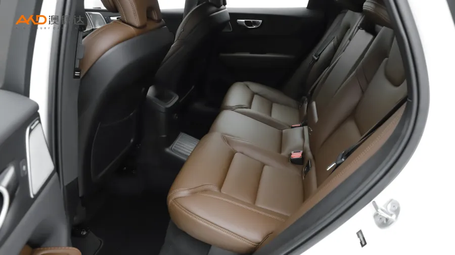 二手沃爾沃XC60 T8 插電混動(dòng) 長(zhǎng)續(xù)航四驅(qū)智雅豪華版圖片3866608