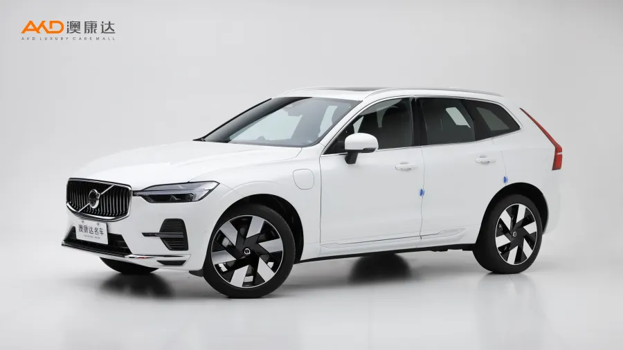 二手沃爾沃XC60 T8 插電混動(dòng) 長(zhǎng)續(xù)航四驅(qū)智雅豪華版圖片