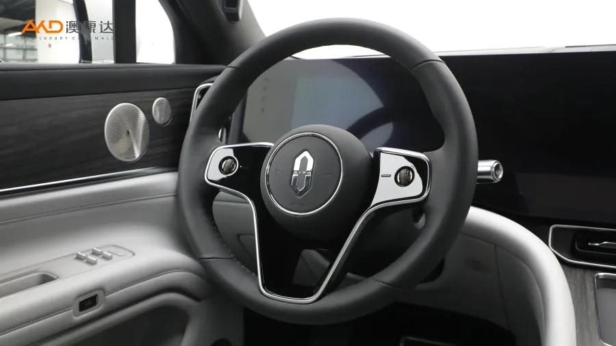 二手问界M9  增程 Ultra版 42kWh 6座版图片3868136