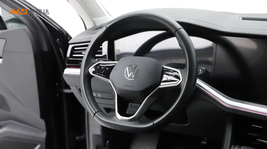 二手途锐 3.0TSI 锐享版 曜黑运动套装图片4059539