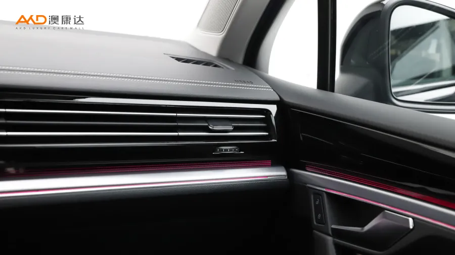 二手途锐 3.0TSI 锐享版 曜黑运动套装图片4059541