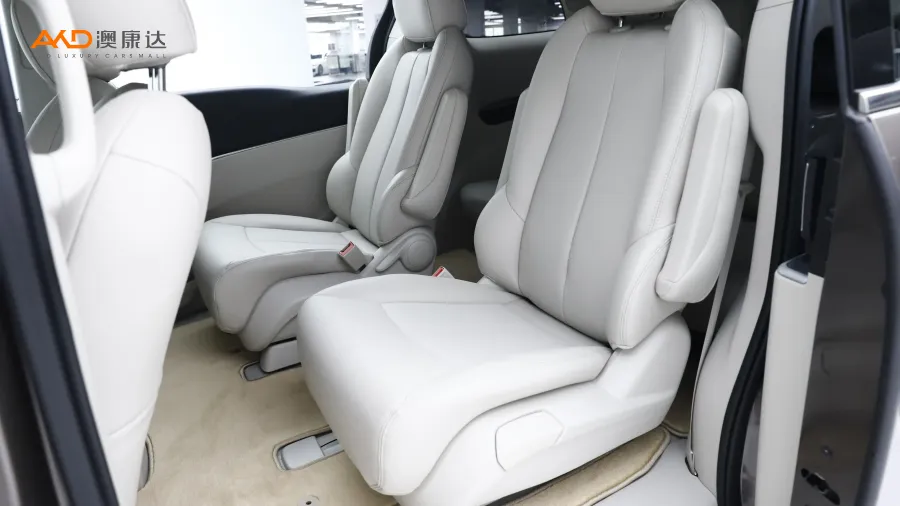 二手别克GL8  陆上公务舱652T舒适版图片4085371