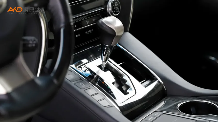 二手雷克萨斯LM300h  四座御世版图片4091549