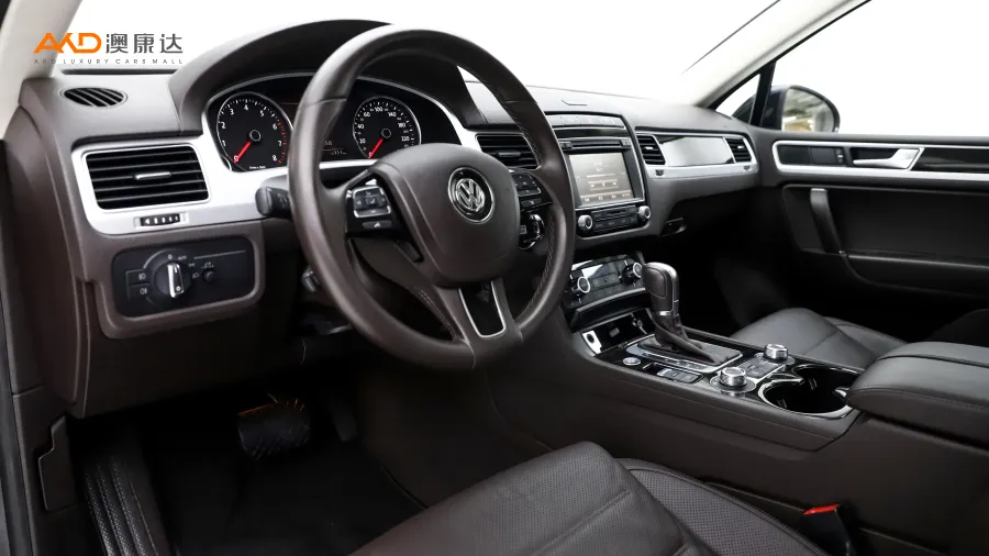 二手途锐 3.0TSI定制版图片4180057