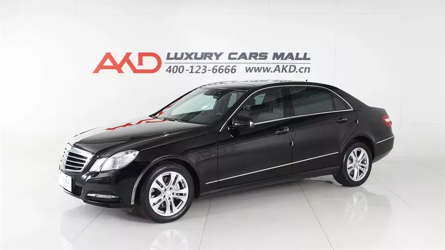 2011款 奔驰E300L 最低34.60万元起售