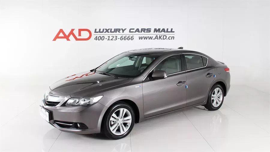 2013款讴歌ILX 油电混合 一口价23.80万元