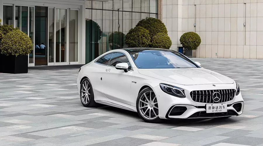 双重魅力 梅赛德斯-AMG S 63 4MATIC+ Coupe赏析