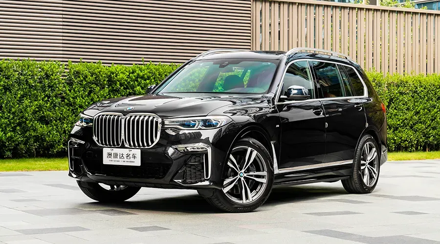 适合80/90后的旗舰级SUV，3105mm轴距+6.1秒破百，宝马X7重新定义全尺寸